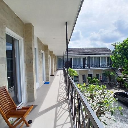 Zavana Rooms & Restaurant Tanjungkarang المظهر الخارجي الصورة