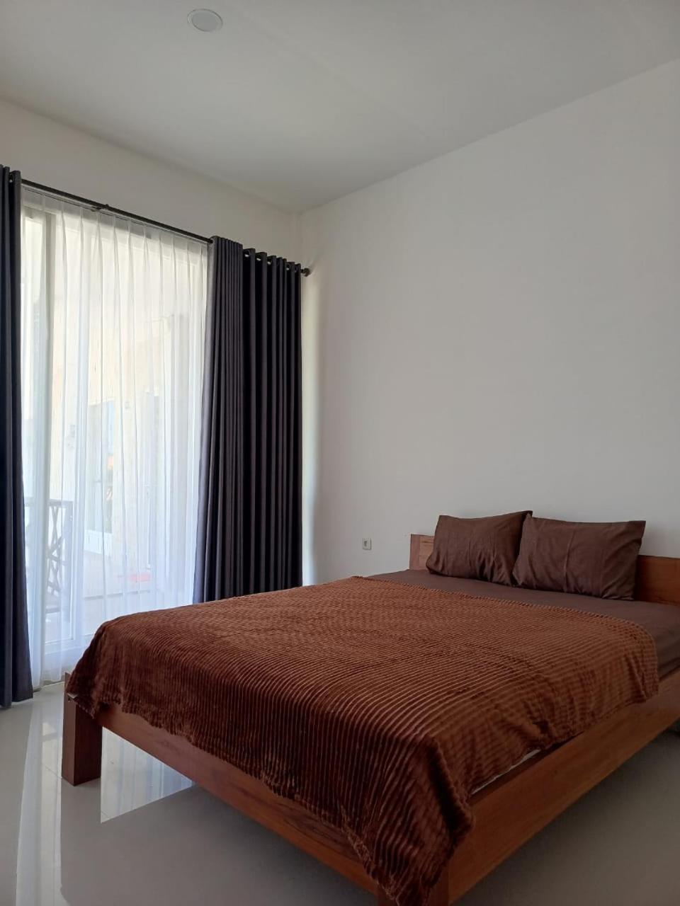 Zavana Rooms & Restaurant Tanjungkarang المظهر الخارجي الصورة