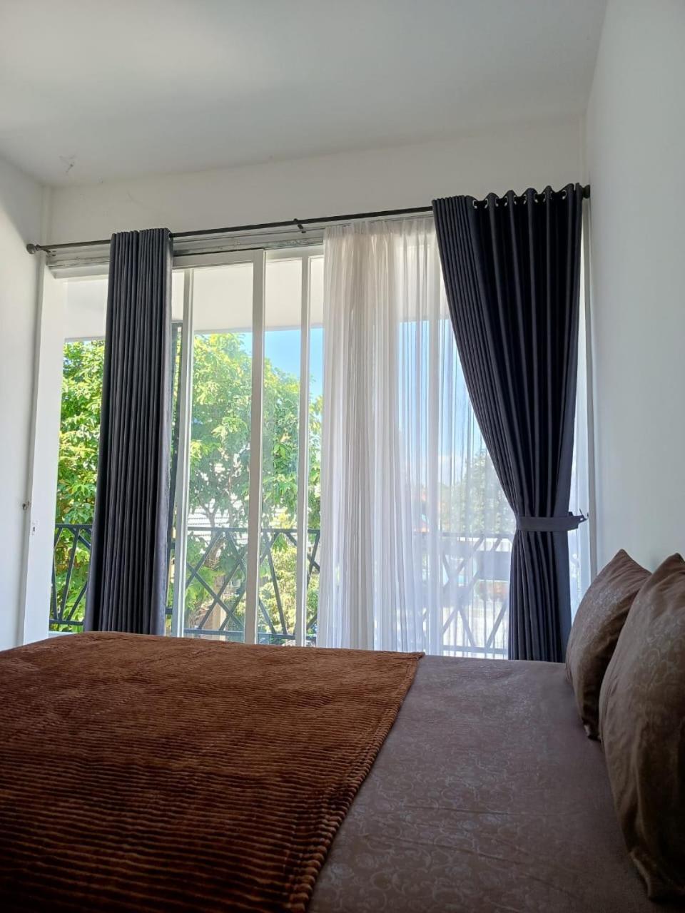 Zavana Rooms & Restaurant Tanjungkarang المظهر الخارجي الصورة