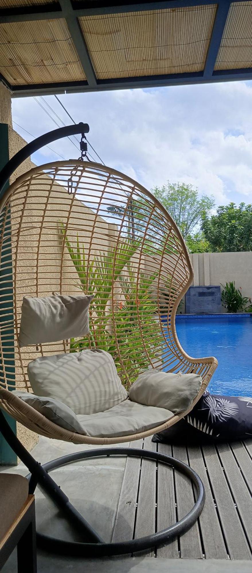 Zavana Rooms & Restaurant Tanjungkarang المظهر الخارجي الصورة