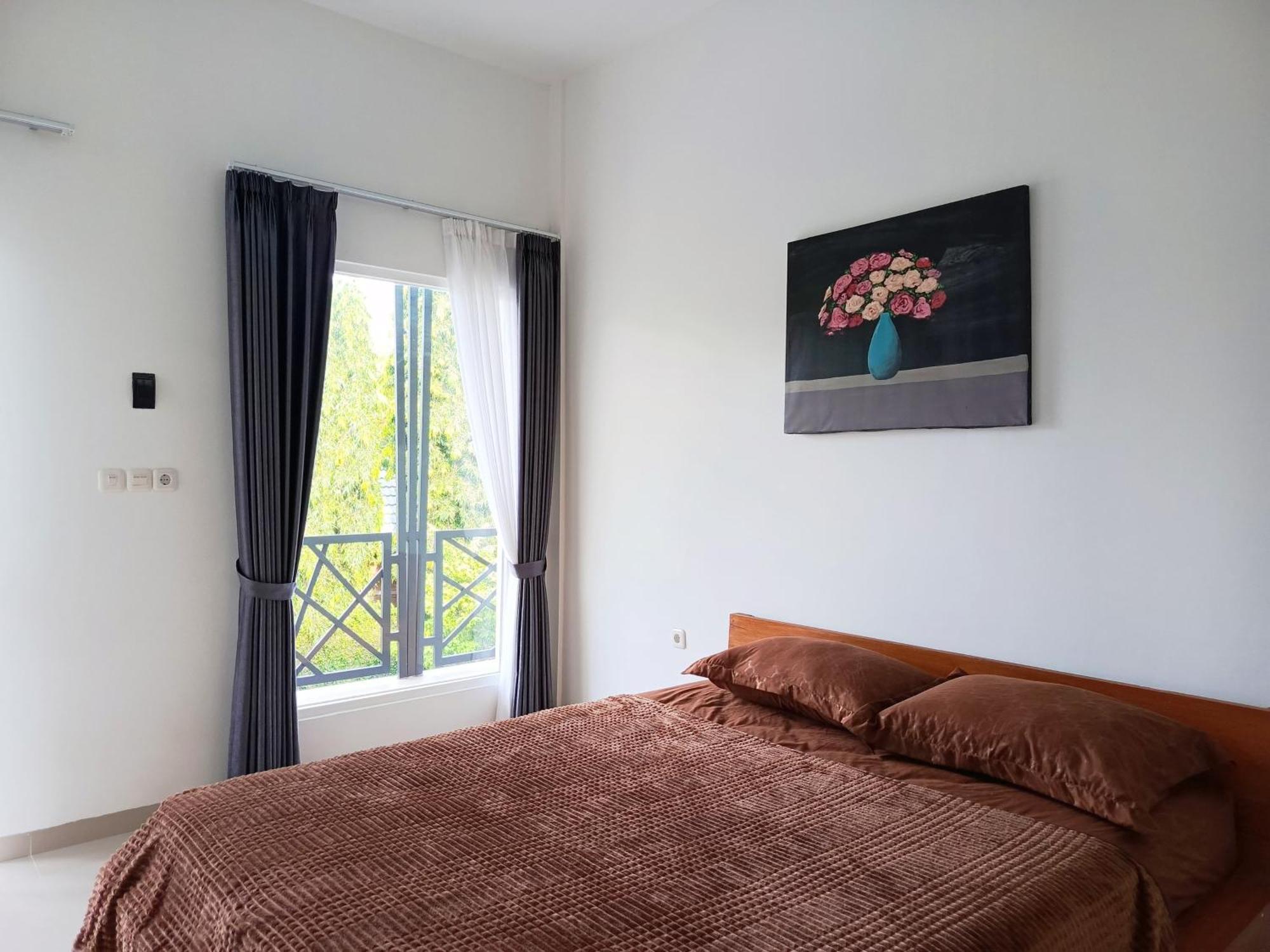 Zavana Rooms & Restaurant Tanjungkarang المظهر الخارجي الصورة
